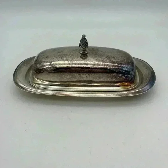 Vintage Silveplate, Butter Dish Elegant Patterned Pineapple Top, Glass insert - Picture 3 of 12
